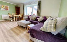 Cosy Town Bungalow